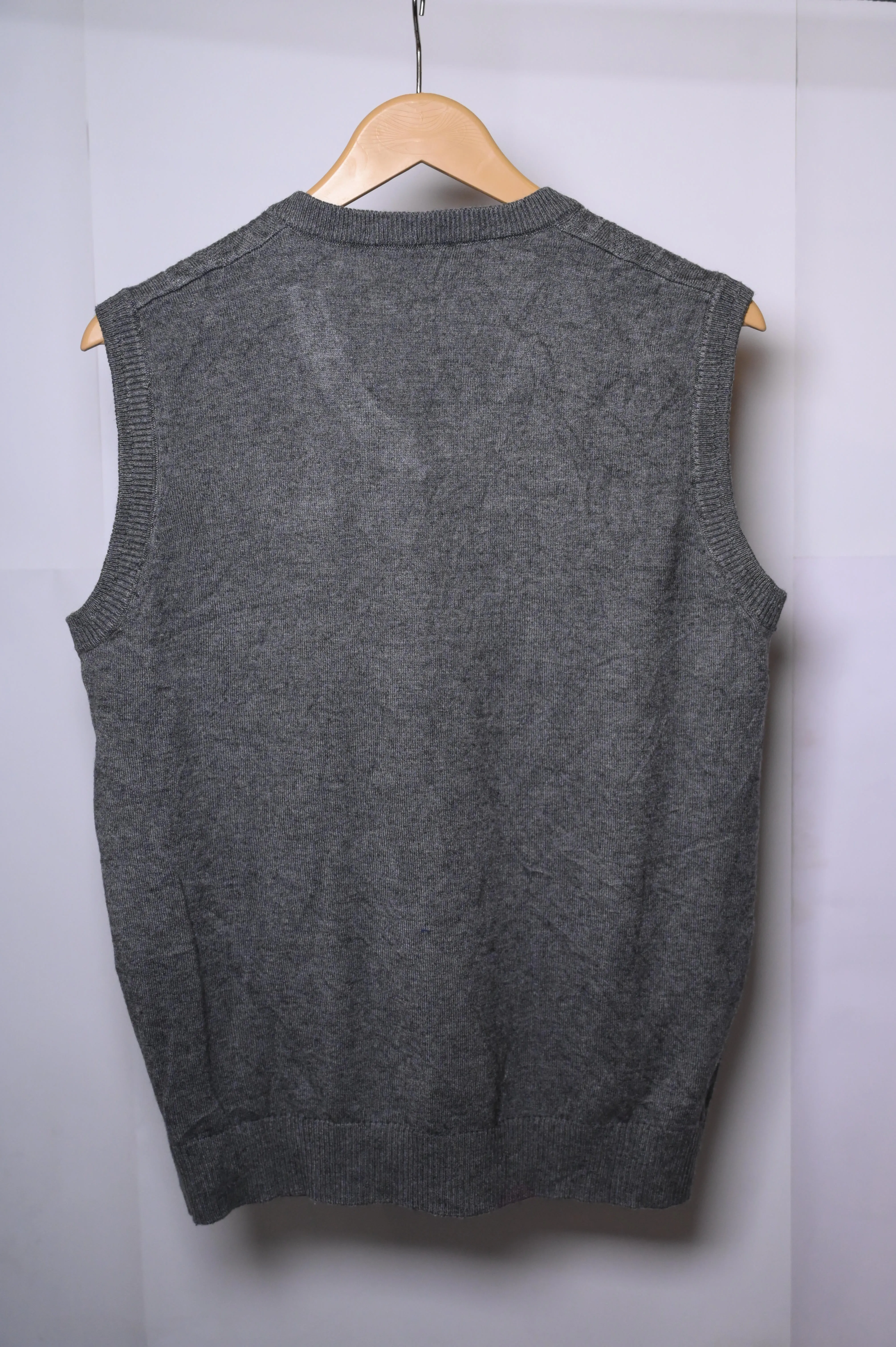 Grey Thriftyfy Small Sweater ( sleeveless )